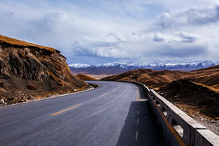 穿越山海的壮丽诗篇——最美公路隧道